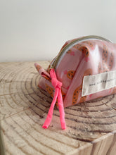 Load image into Gallery viewer, Necessaire pequeno CACTOS ROSA