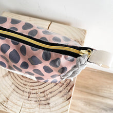 Load image into Gallery viewer, Necessaire ou estojo XL CHOCOLAT