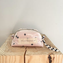 Load image into Gallery viewer, Necessaire pequeno BOLINHAS